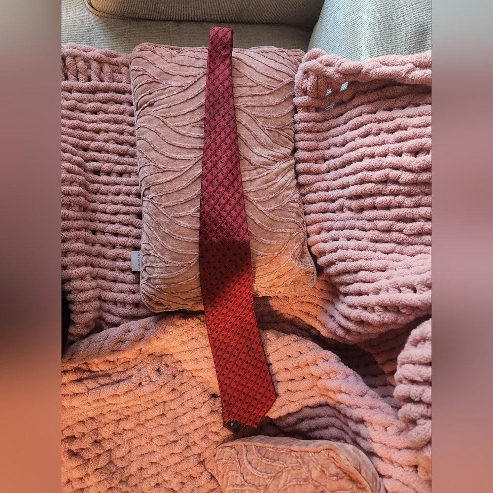 Ermenegildo Zegna Deep Red Geometric Tie